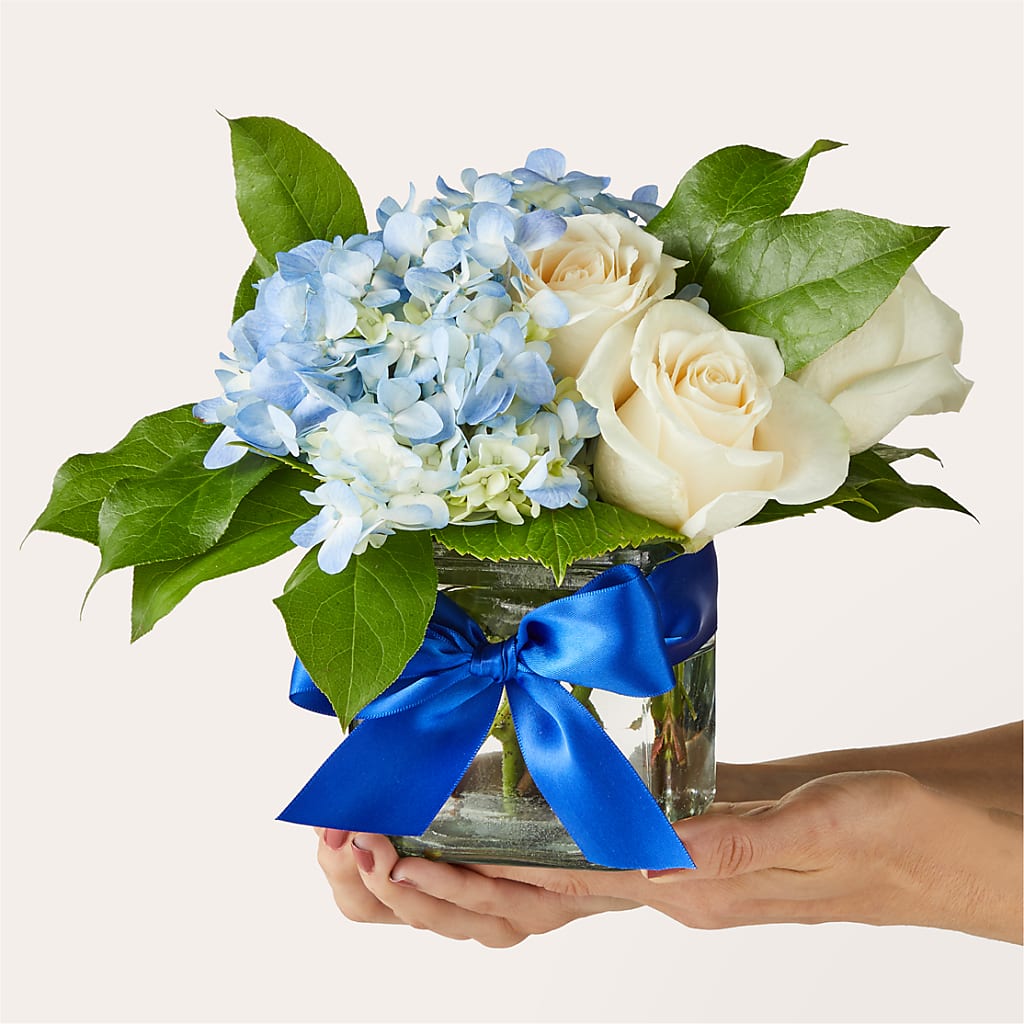 Sky Blue Delight Bouquet –  Yosvi Gardens, Boca Raton FL
